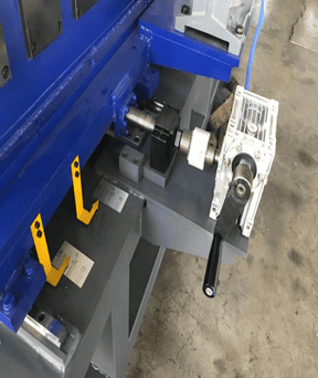 DSR16 Metal Cross Runner Channel ROLL FORMER