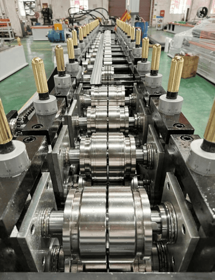 DSR16&19 Metal Cross Runner Channel ROLL FORMER